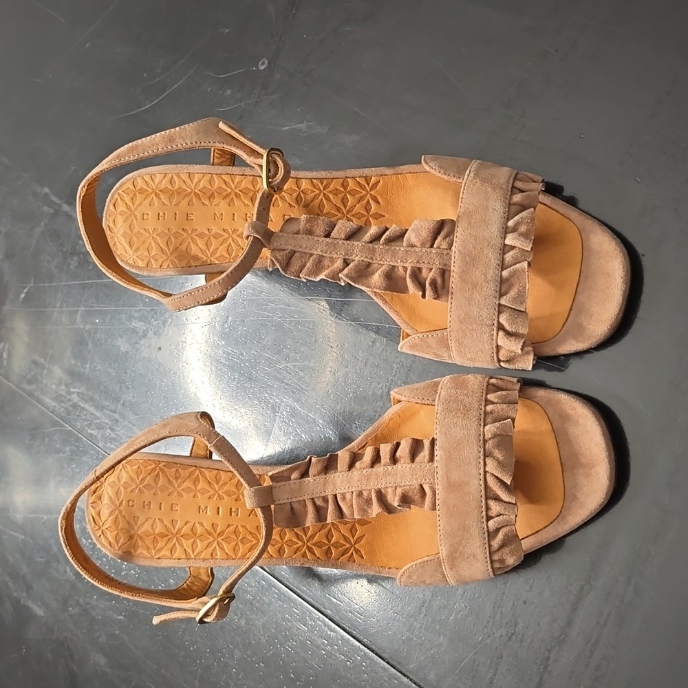 Chie Mihara Dusty Rose suede Sandals size 40 (9/9.5) never worn